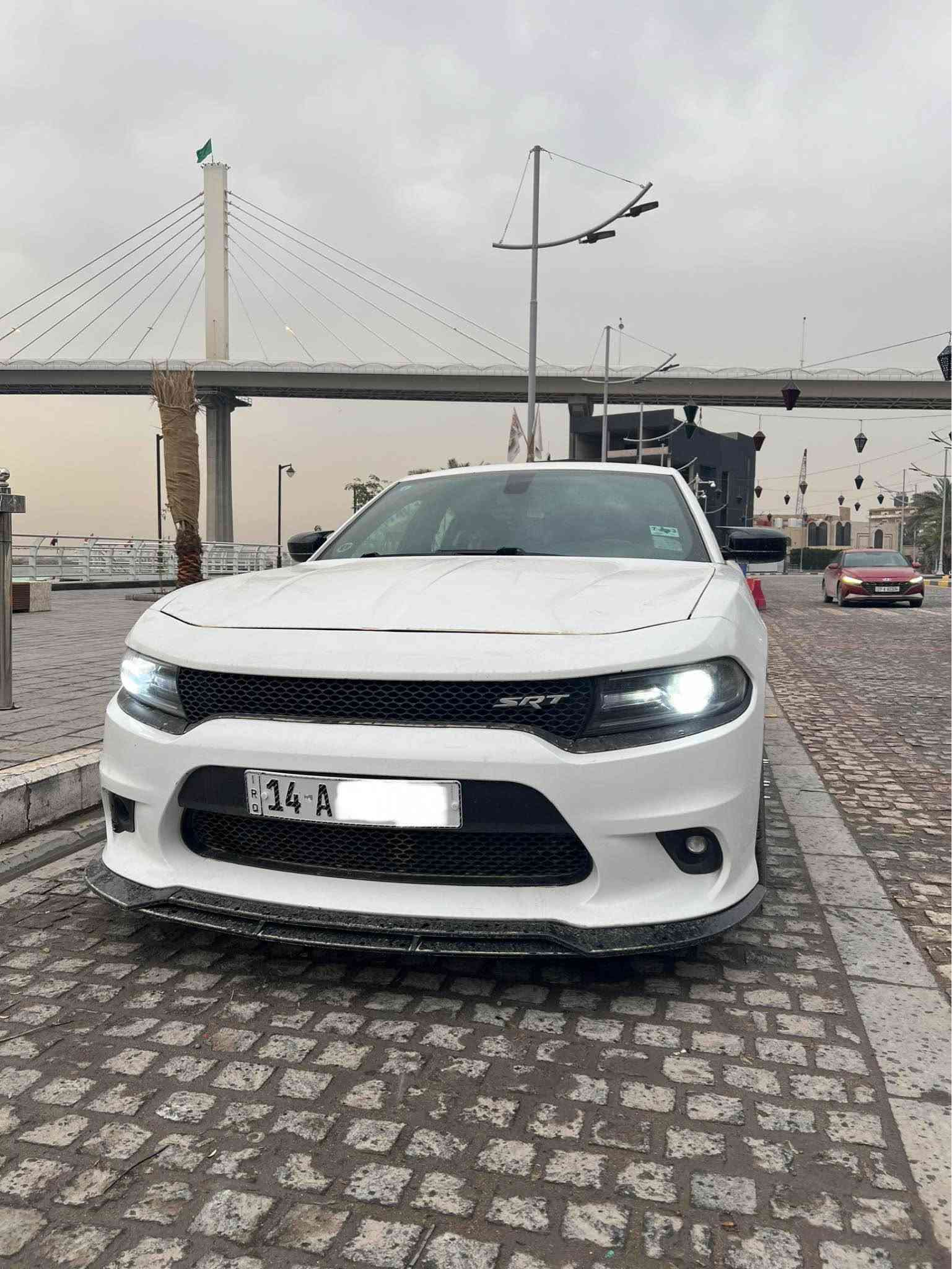 🚘 دوج تشارجر R/T 2017 Blacktop – 5.7 HEMI V8

للبيع Dodge Charger R/T 2017
🇨🇦 وارد كندي – Clean Title
🖤 لون أبيض ناصع 
🔥 محرك 5.7 HEMI V8
⚙️ السيارة ستوك بالكامل وبدون أي برمجة
📍 السيارة موجودة في البصرة

المواصفات:

• فتحة سقف
• شفتات ستيرن (Paddle Shifters)
• كرسي السائق كهربائي
• تدفئة كرسي السائق
• تشغيل عن بعد 
• مساج للسائق
• شاشة كبيرة مع Apple CarPlay
• مثبت سرعة
• نظام صوت alpine 
• كزوز دبات سوداء وارد كندا
• إشارة ترحيب Dodge
• ويل 20” GT
• تايرات جديدة
• تبريد ثلج ❄️
• محدثة بالكامل SRT من دعاميات ودوس
• دهن زيت جديد

حالة السيارة:

السيارة باسمي، رقم بصرة، والهزة تخلص بشهر العاشر.
تحويل ثاني يوم.

⚠️ ملاحظة :
الباب الخلفي جهة السائق بيه صبغ تقريبًا 4 أصابع.

السيارة استخدام شخصي ومواصفاتها مرتبة.

📍 المكان: البصرة
*********** البصرة, العراق
