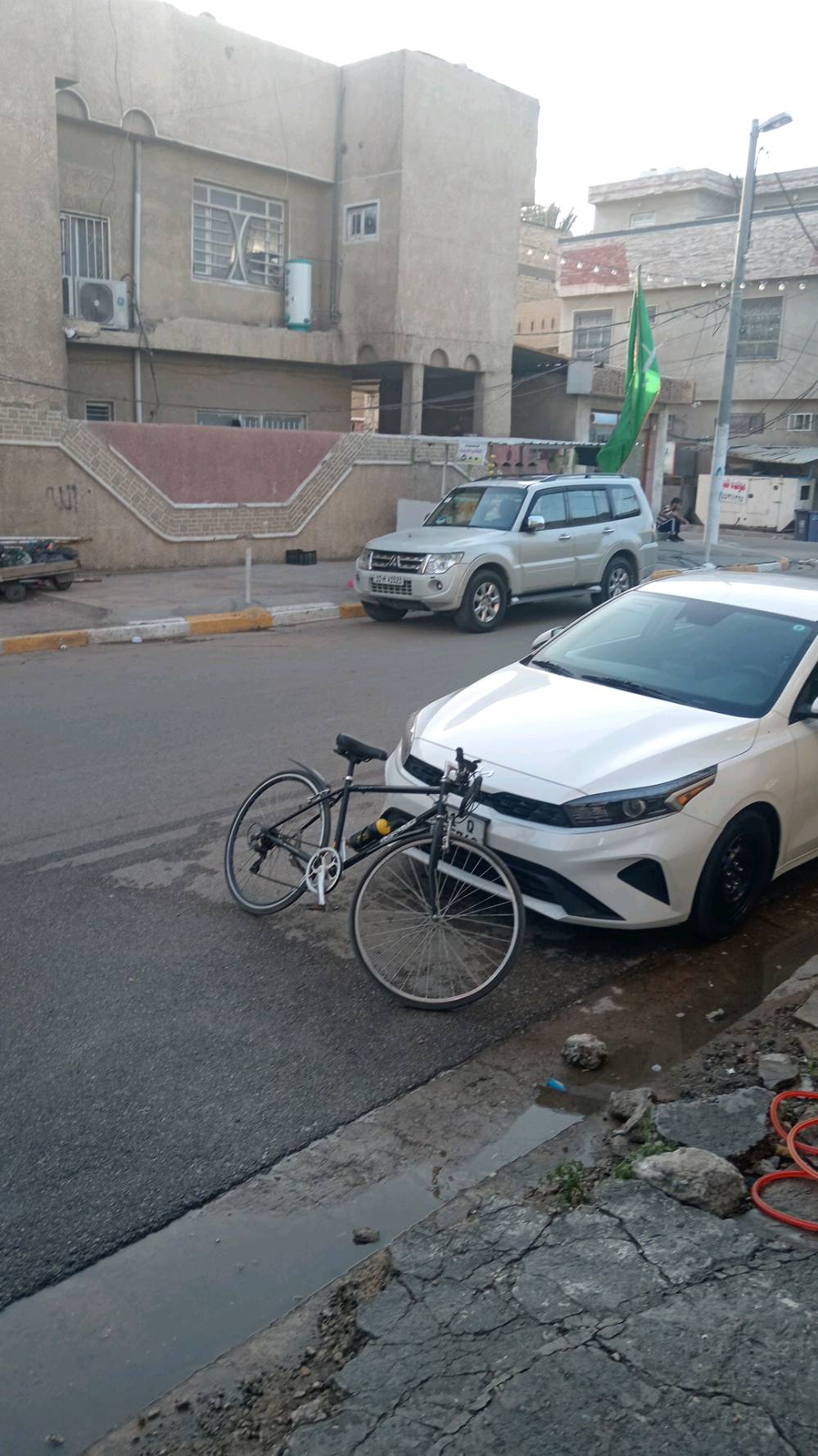 هذا البايسكل للبيع يردونه ب 70 هذا الرقم وصله ويا الو***********