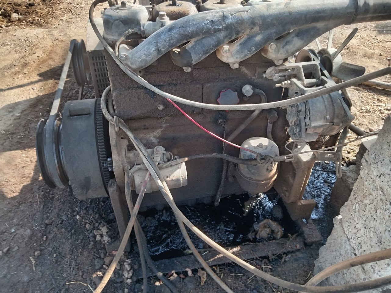 السلام عليكم محرك عنتر مع دينمه 40 كيفي ثري فيز العنوان كركوك الحويجه للاستفسار الاتصال ***********//***********
