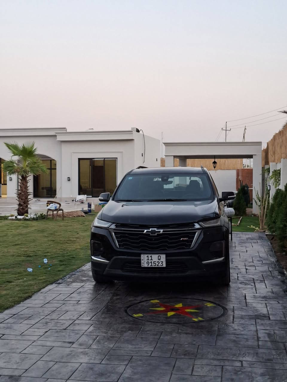 شوفرليت ترافرس RS 2023
اعلى فئة بالترافرس بجم رياضي دعامية اماميه RS يختلف عن باقي الفئات بالشكل 

مواصفات فول من كلشي 

فتحة سقف و بنوراما 
كشنات جلد تطريز RS احمر
دشبول مطعم بجلد 
قاصه 

كاميرات 360 درجة 

حساسات امامي وخلفي 

حساسات بالمري 

مري كهرباء 

تدفئة كشنات وسائق 

كشنات vip منفصلة 

بجم RS يختلف جذريا عن باقي الفئات 

ويل RS يختلف عن باقي الفئات 

الحادث 

تبديل 4 ابواب لون اسود مع تعمير بجهة السايق جاملغ امامي وخلفي والصندوق 

صبغ بسيط بالبنيد جزء صغير 

السعر 21800$  رقم بغداد حرة
***********
يعني 218 ورقة 

سعر جوه سوك ال RS ب 25 ورقة

