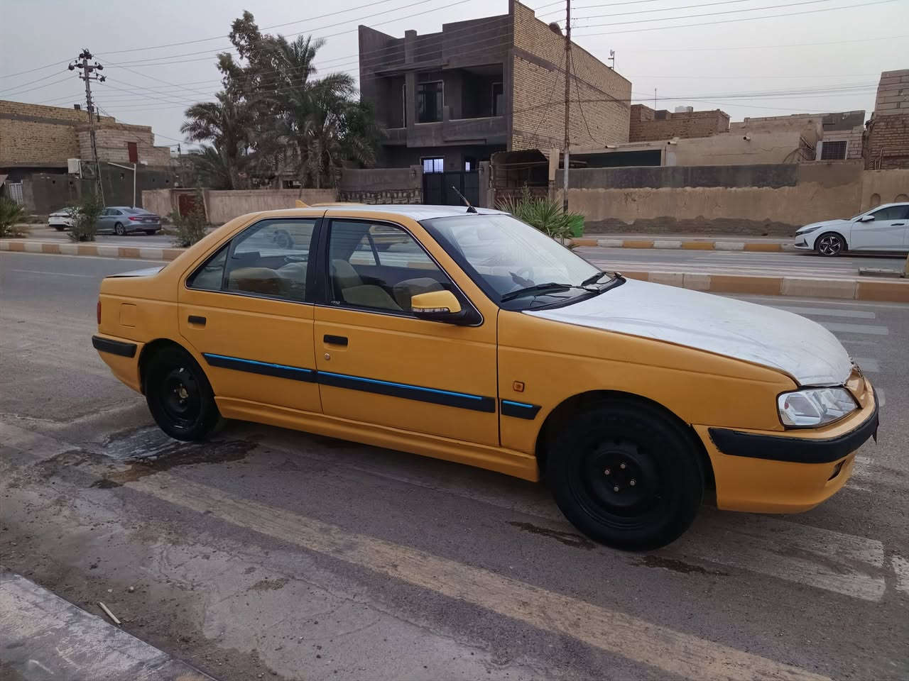 السلام عليكم حلالي للبيع 
بل عافيه ع ياخذها 💚
بيجو بارص مديل 11 
سنويه ل28 مصفره و خط وبحث بيها 
تخم تاير جديد سياره مرتبه 
كير مكينه حداديه خير من الله 
تبريد شغال عوزه غاز 
انطيك تبريد ثلج وبخدمتك 
سياره نضيفه وحلوه مال جناي
كهربائيات شغاله 
السياره كامله مابيها نواقص 
بس الغاز وغازها عليهه 
مداور ثانيي وتدلل 
ال سعر 27 بيها مجال شي 
لتوضيح عندي فيديو لل استفسار 
*********** واتساب 
*********** ع خط
