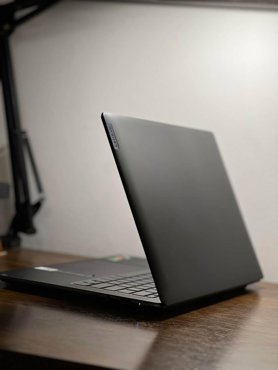 لابتوب لينوفو Lenovo Slim 7 Pro X 14.5" 3K Touch 120Hz Ryzen 9 | 32GB RAM 1TB SSD RTX 3050
 مستعمل نظيف  استخدامه مده اشهر قليلة نضافتة 95%  بشاشة لمس  OLED
الملحقات كاملة مع الكارتون الاصلي الشاحن الاصلي يدعم الشحن السريع تايب c بقدرة 100 واط 
متوفر خدمه توصيل مجاني لجميع محافظات العراق 
رقم الهاتف : ***********
