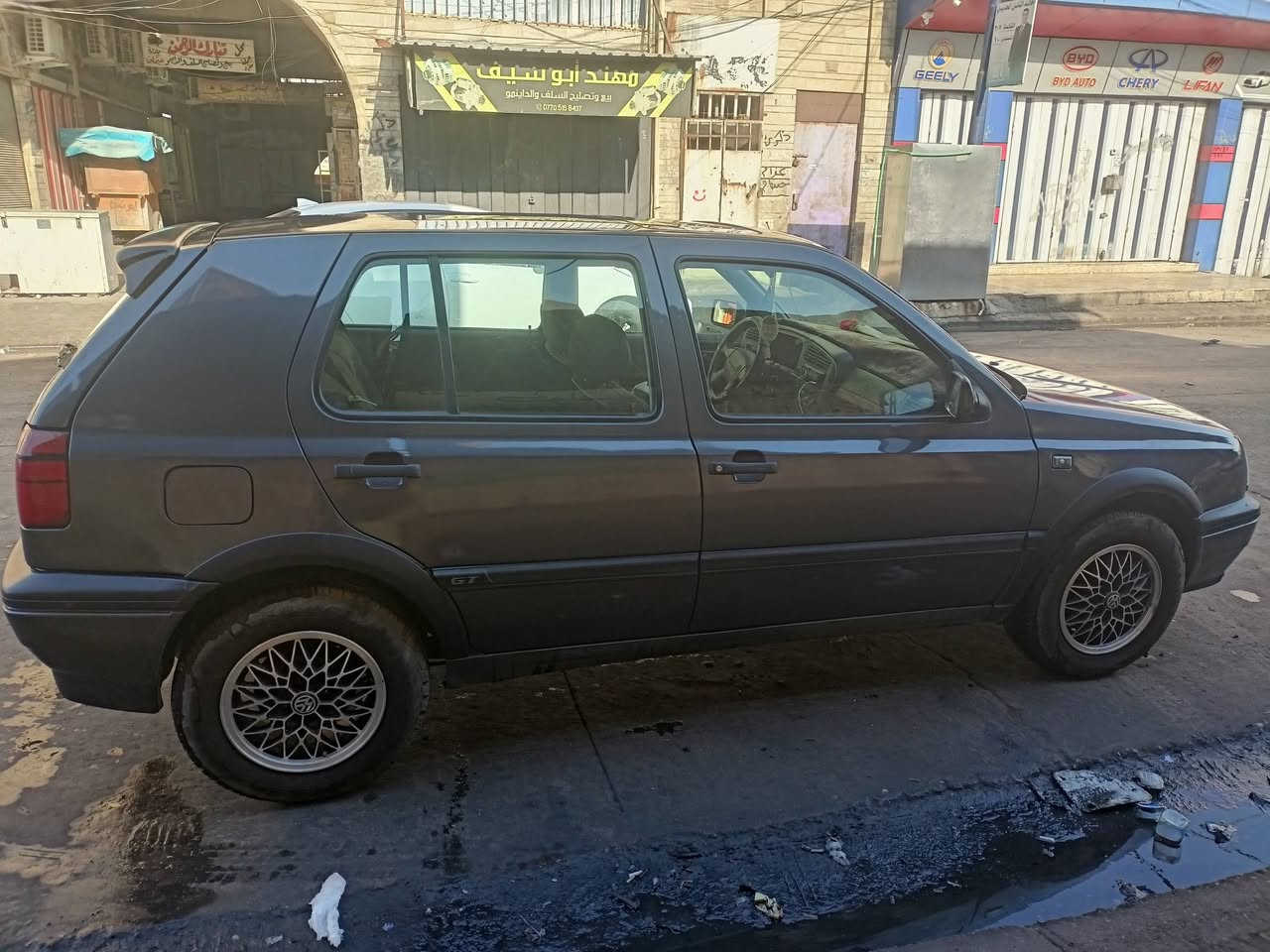 كولف نفخ
رقم نينوى
سنويا جديدة 
رقم جديد باسمي
سيارة جاهزة شرط
تبريد ثلج 
طخم تايرات و ويل كب جديد
باتري جديد 
مصبوغة عام جمالية 
سعرها...50
***********
