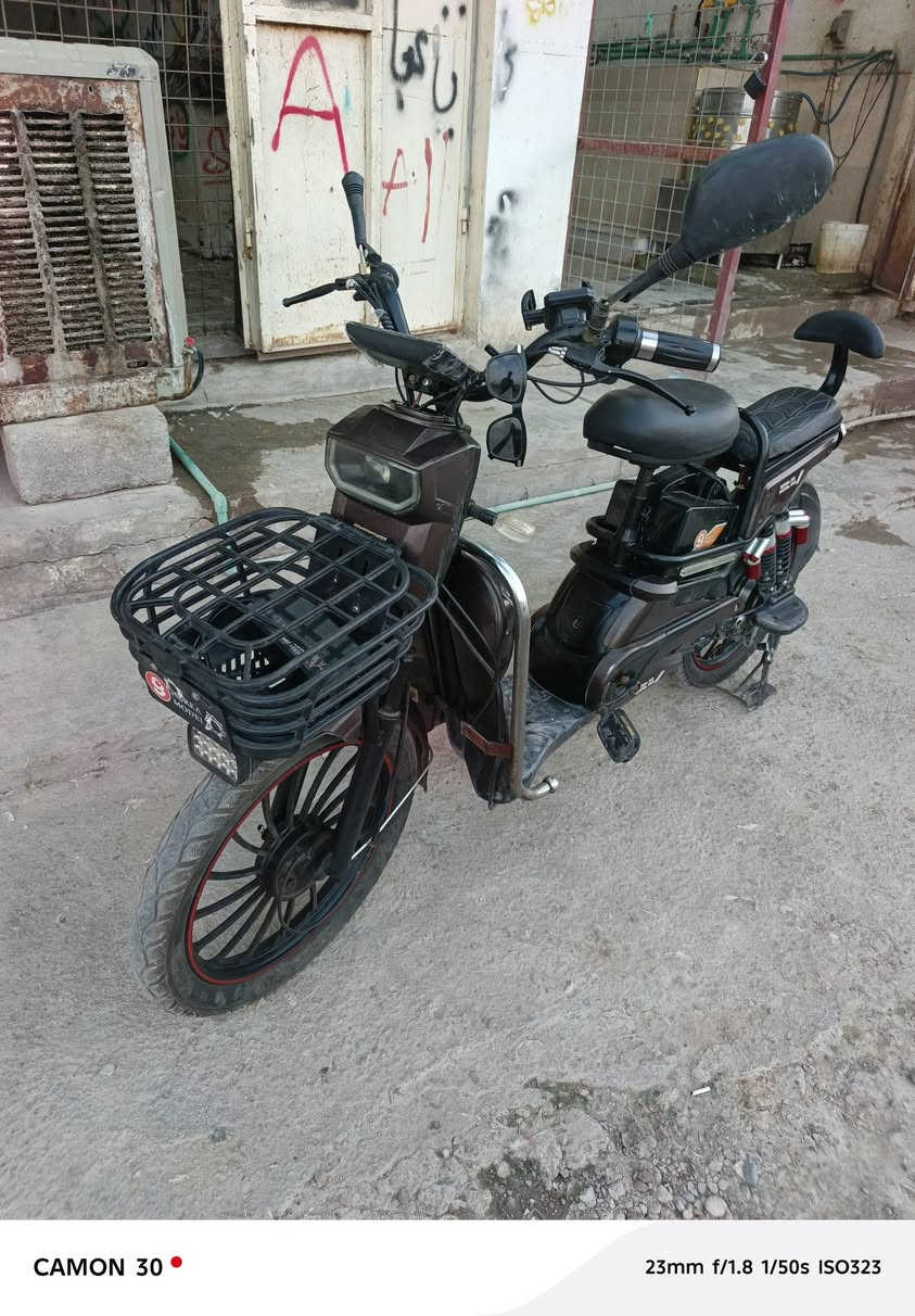 من رخصت مدير الكروب دراجه سحن للبيع جديده مثل ماواضح بصوره المكان ديالى السعر 350وبيهه مجال ***********
