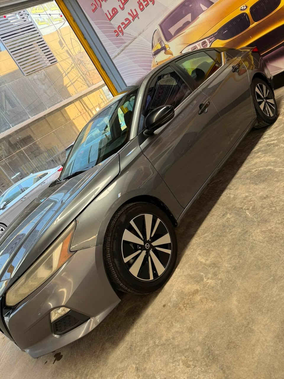 Nissan altima SV بلاص
موديل 2021 
مواصفات: 
فتحة سقف
رادار امامي 
رادار جانبي 
الضرر: بداية الجاملغ الامامي بارد فقط 
عدد المسافات : 63 الف Mile
رقم اربيل 
السعر 155 وبيها مجال 
***********
