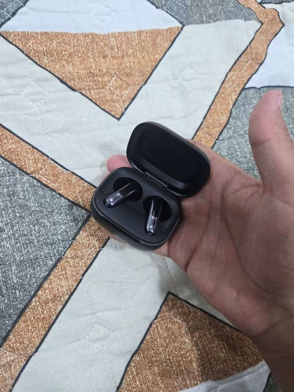 JBL Live Flex ٣ • إلغاء الضوضاء • بطارية اسبوع
