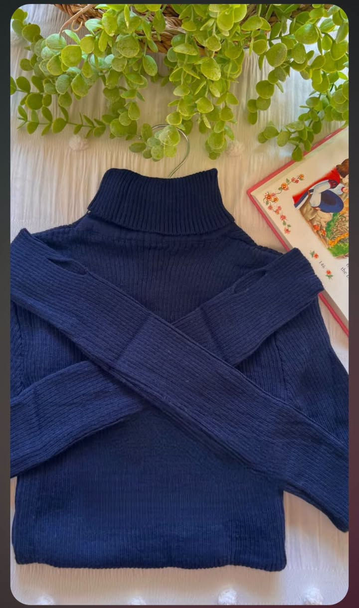 مقاس ٨ • ابيض • جوزي غامق
