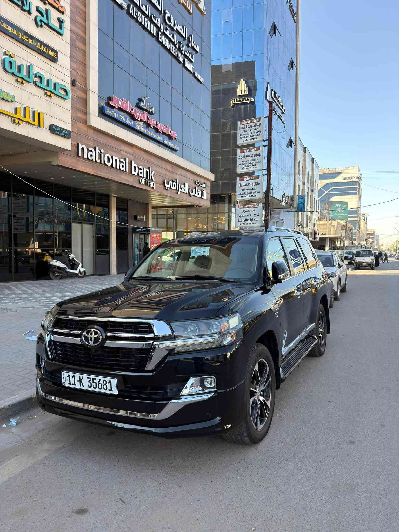 لاندكروز2019 vx.s بغداد 8 سلندر 5.7 مكفوله ماشيه 47حقيقي معروفه موصفاتها بغداد الكراده ***********
