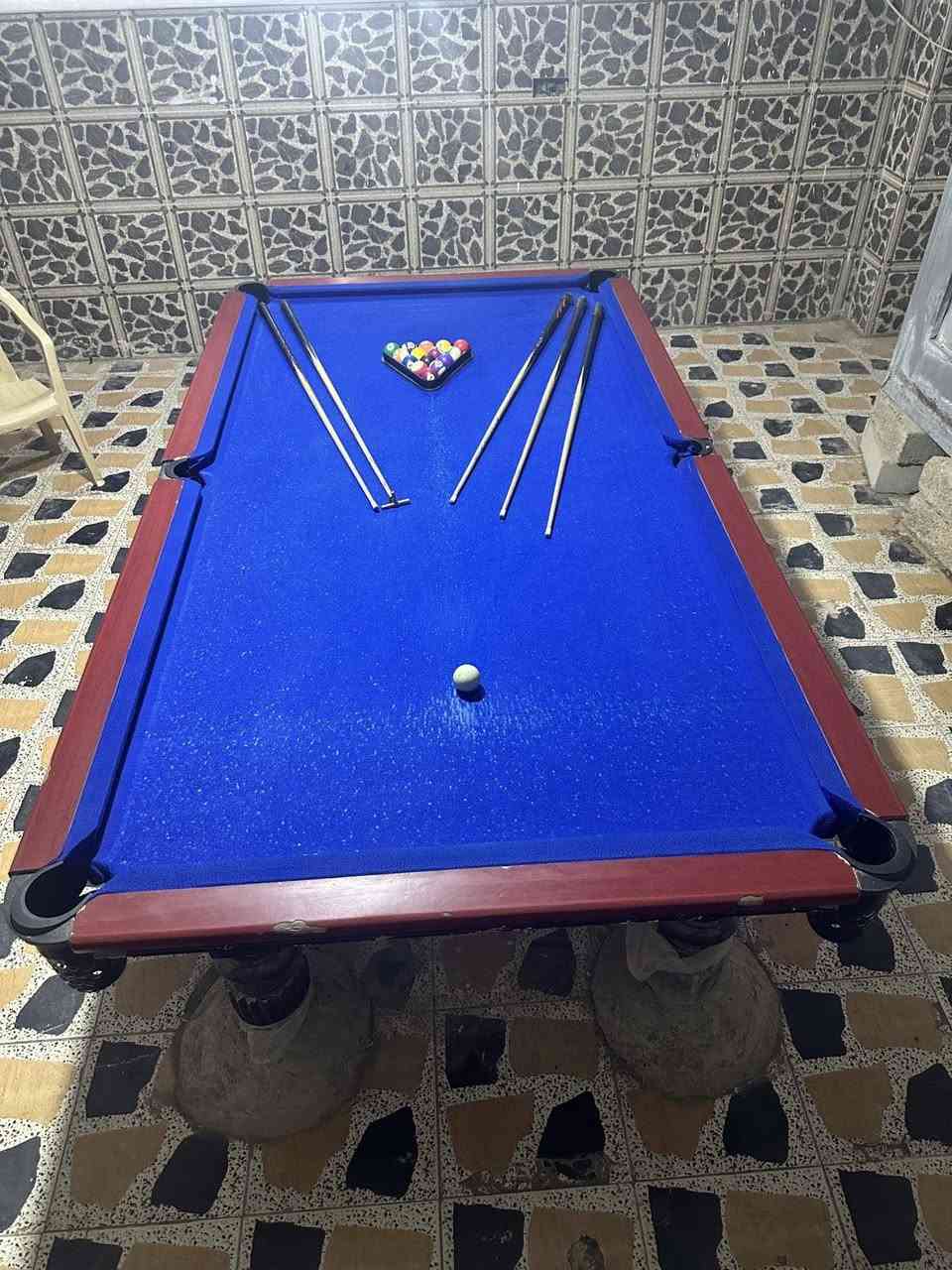 موجود ميز بليارد كامل معا كيوبات 4 ومثلث للبيع سعرو 600 مكانو موصل ناحيه زمار التواصل على الرقم  ***********
