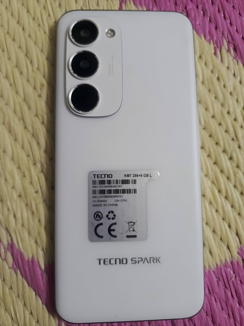 تكنو سبارك 40 برو+ • رام ٨+٨ • ٥٢٠٠mAh