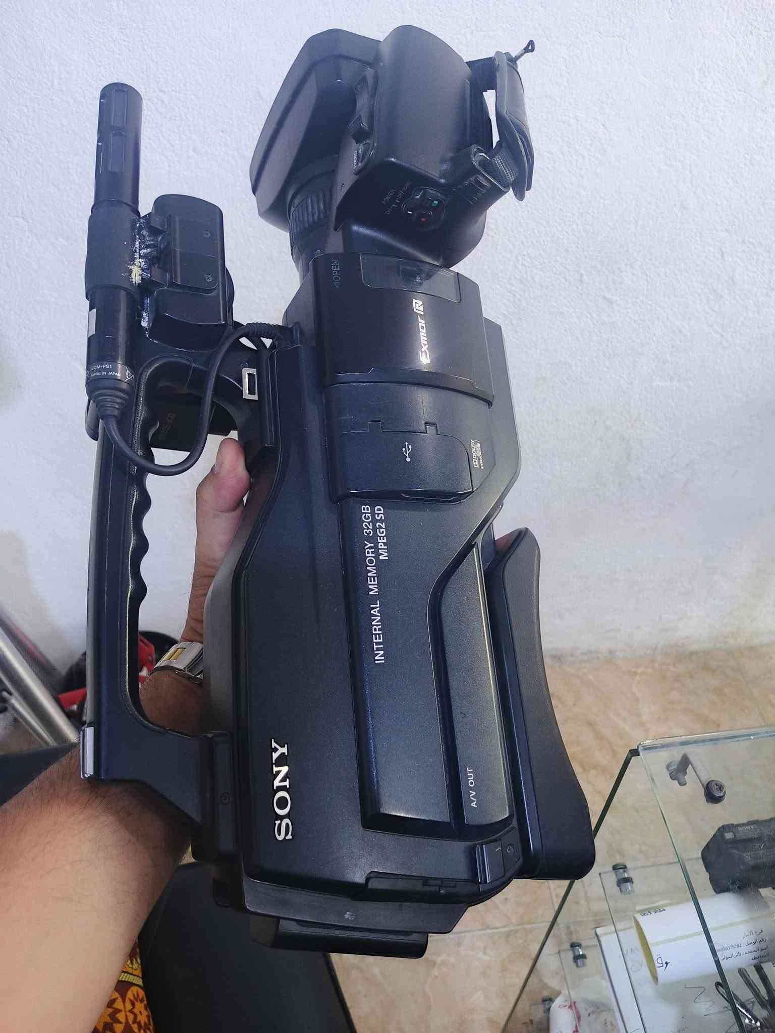 نيكون وكانون وسوني للبيع متوفر خدمة توصيل ***********
