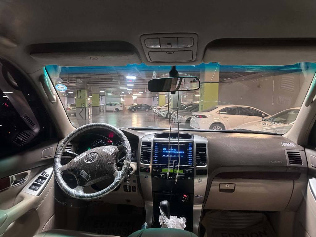 برادو • ٢٠٠٥ • ڤي٦