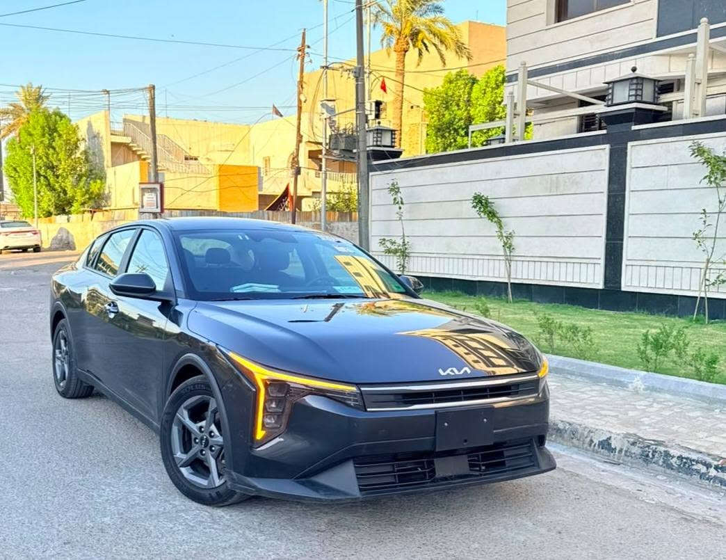السلام عليكم KIA K4 2025 LX وارد امريكي
بصمة  / هندبريك دكمة  / لايت LED  / مكينة 2000 دوش / شاشة كبيرة متصلة ديجتال   / اوتو هولد / LED امامي وخلفي / قيادة ذاتية / كامرة دوارة / رادار تعديل مسار / اوتو بريك / مود درايف / تحكم ستيرن / كروس سرعة /مانع انزلاق / بلوتوث / اواكس / USB / ماشية 19000M

حادثه موضح بلصور مبدل فقط جاملغ امامي بدون دواخل وطرف البنيد تصليح 

مكان السيارة بغداد البلديات 

للتواصل *********** 

ملاحضة السيارة بدون رقم دخول جديد رجاءاً بدون خاص راسل واتساب وبخدمتك
