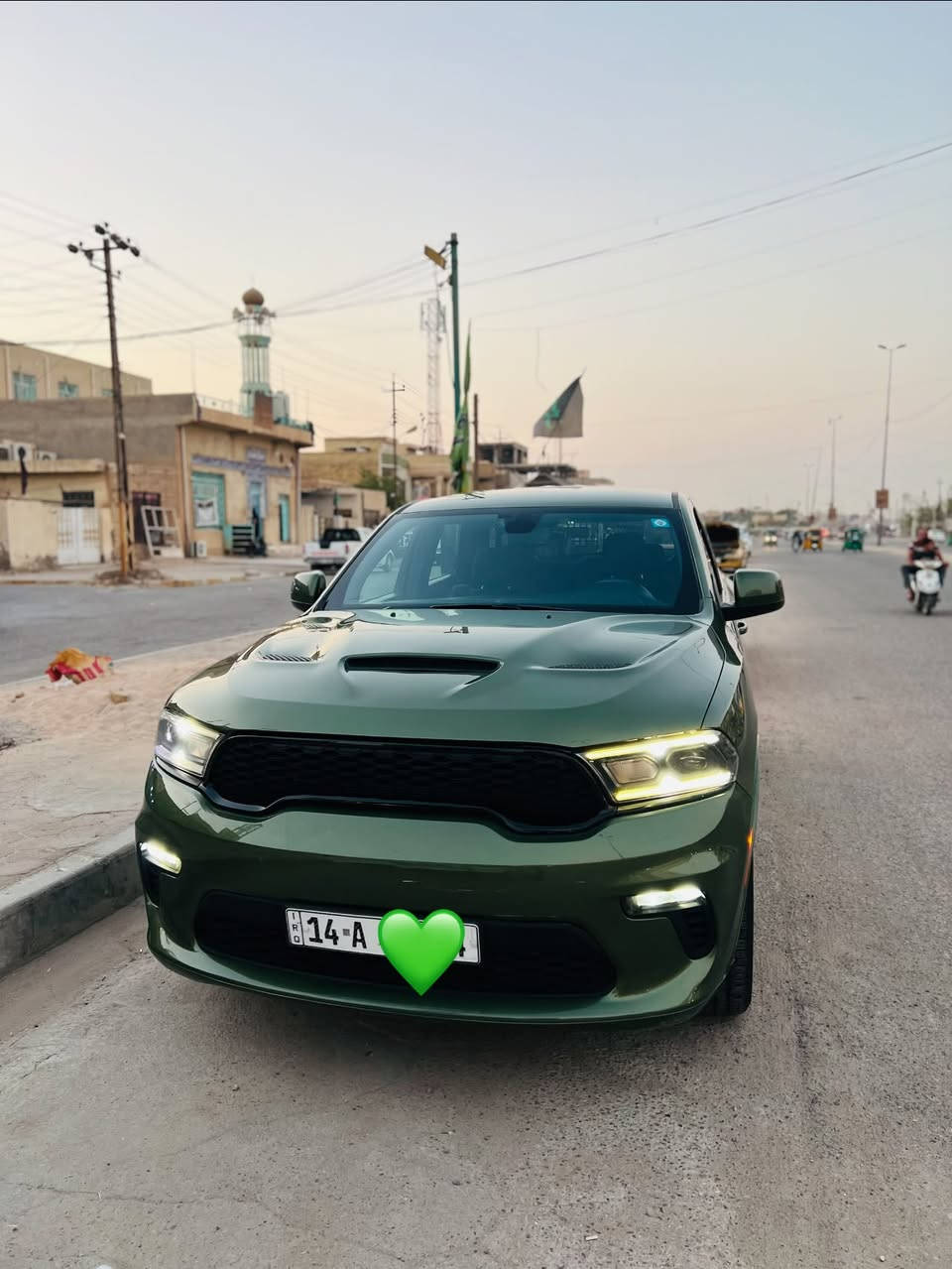 يالله السلام عليكم دوج دورنكو 2021 لون مميز رقم بصره تحويل مباشر ماشيه 121KM حادثها جاملغ وبنيد وباب السياره جديده وجاهزه كل نقص مابيها مكانها ميسان العماره_دور النفط للاستفسار ***********
