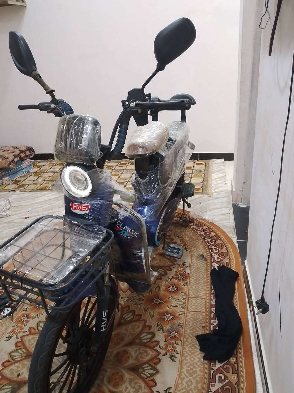 دراجه شحن للبيع حجم 20 خمس بطاريات سعرات 99 دراجه حلوه نظيفه مكاني البصره القبلي سعر الدراجه 200 وبيها مجال قليل للشراي شراي اتصال هذا الرقم ***********
