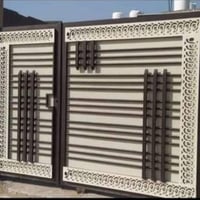 باب حوش • للبيع