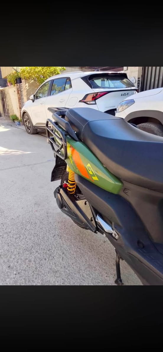 سلام عليكم ورحمه الله وبركاتو  دراجه شحن نوع اباتشي GT 2025  ملف 2500 عدد البطاريات 6كبار  مكفوله كفاله عامه   عدد النمر 1.2.3.Rمع الS نضام البك    اشاره دبل اشاره عالي ناصي  رقمي ***********  دراجه ماشي شي قليل تاير جبلي دبل سويج السعر500 مكاني ناصريه

