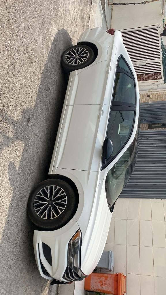 Jetta 2019 se
شاشە گەورە ــ کوشن گەرم ـ ڕادار پێش و پشت ـ ستارت ستۆپ ـ پانۆراما ـ ٤جام کارەبا ـ بەسمە ـ زۆر مواسەفاتی تر ...
سەیارەکە نمونەیە لە جوانی و پاکی هی دەستی خۆمە ٫ تەنها 91 هەزار مایل ڕۆشتووە 
3 پارچەی سبوخە لای سەکن بەبێ دەعم تەنها لێخشانە ٫ هەموو ئێرباگەکانی سەلامەتن سەیارەکە دەعمی نیە 
نرخی 142 و مەجالێکی برایانە 

شوێن : هەولێر
*********** أربيل, العراق
