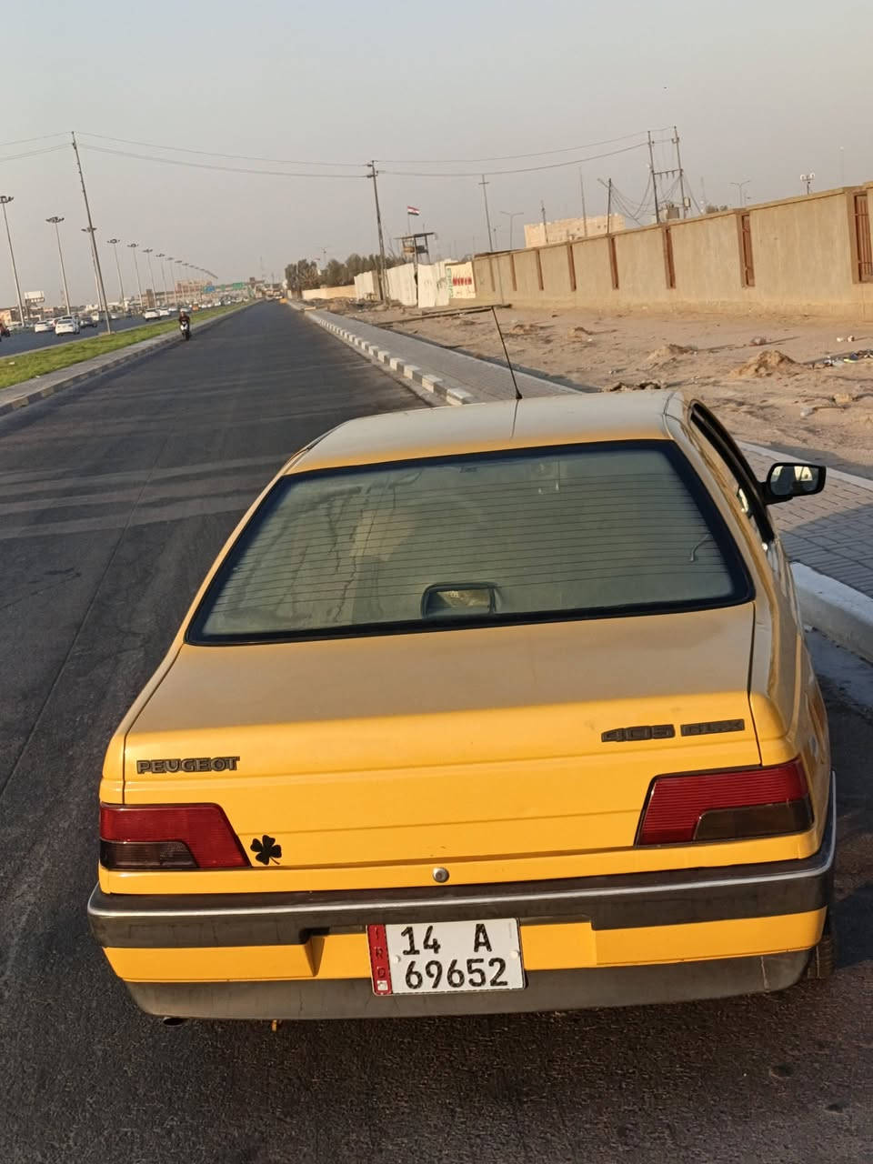سياره بيجو405 مديل 2017
كير محرك حلوات  
تبريد وياه سويج
بدي حلو مابيه ضربه ولاصبغ سياره ع وضعه 
خياسات مابيه 
سنويه لحد 2031رقم بصره جديد راعيه يريد تحويل
هيه غرامات مصفره
سياره حلو مال بيت الله شاهد الرقم ***********
سعر 40وراقه وبيه مجال
تجي وشوف سياره بعينك وبخدمتك مكان سياره البصره
