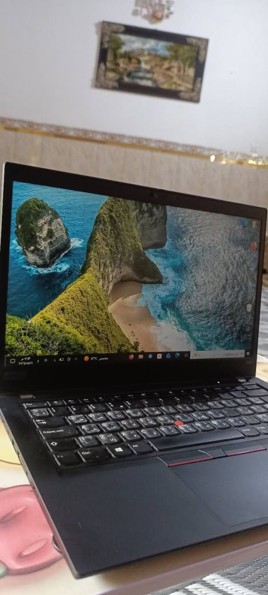 السلام عليكم:
لابتوب عملي للبيع أخو الجديد أستعمال أقل الشهر نوع:

 Lenovo ThinkPad 
T480
المعالج (CPU): Intel Core i5 / i7 (الجيل الثامن)

الذاكرة بسعة 256GB / 512GB 
الشاشة: 14 بوصة دقة عالية FHD (1920x1080)

الكيبورد: عربي / إنكليزي 

المنافذ: USB-C (يدعم الشحن والتمرير السريع)، USB 3.1، HDMI، منفذ شبكة LAN، ومدخل ذاكرة SD.
🔹 الحالة: مستعمل بنظافة ممتازة جداً وبدون أي مشاكل أو عيوب.
🔋 البطارية: بحالة جيدة جداً مع الشاحن الأصلي مع حقيبه حمل كامله.

مكاني النجف الأشرف حي ميسان 
💰 السعر: 290 وبيه مجال  
للأستفسار *********** بي وتساب.
