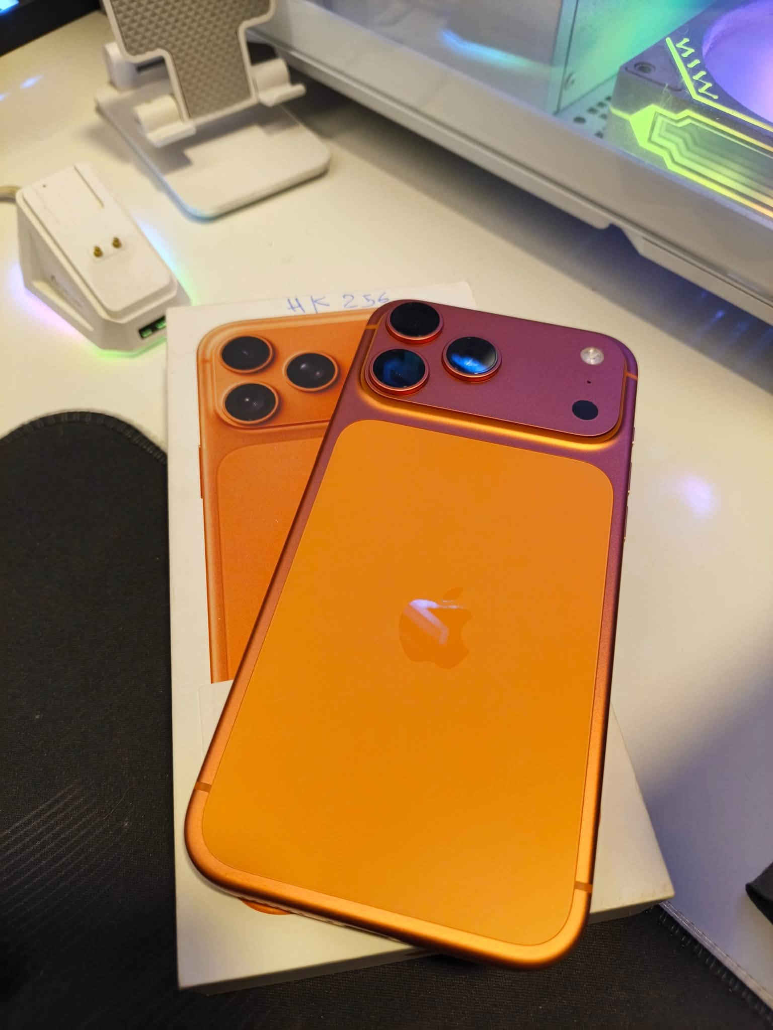 🔥 للبيع iPhone 17 Pro max 🔥
📱 السعة: 256GB
🔋 نسبة البطارية: 96%
📶 يدعم شريحة SIM Card+شريحة الاكترونية 
نسخة / هونج كونج 
🧡 اللون: برتقالي مميز

✅ استخدام خفيف ونظيف
✅ مع العلبة + كيبل 
✅ بيع فقط 

💰 السعر: 1,700,000 دينار عراقي (قابل للتفاوض بالمعقول)

📍 الموقع: بغداد شقق الطالبية 

📞 للاستفسار والاتصال واتس او فون : *********** ✅

✨ حياكم الله، والجاد يتواصل.

