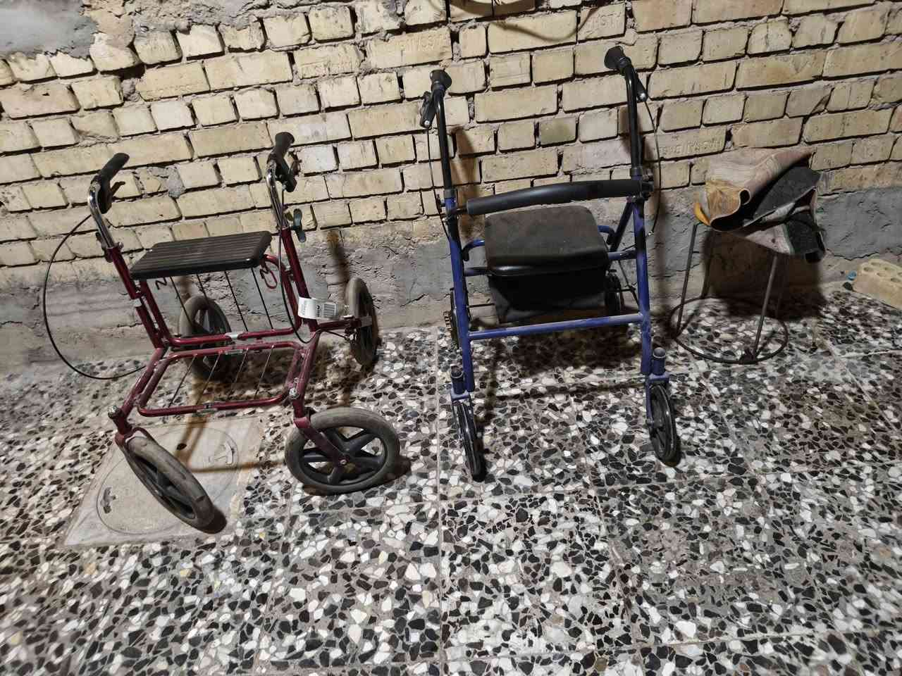 سلام عليكم سعر قطعة 100اذا ثنين تاخذوهن 175قبل لا تعامل شوف سعر تدلل واتساب ***********بل جيس ابد ما مستعملات
