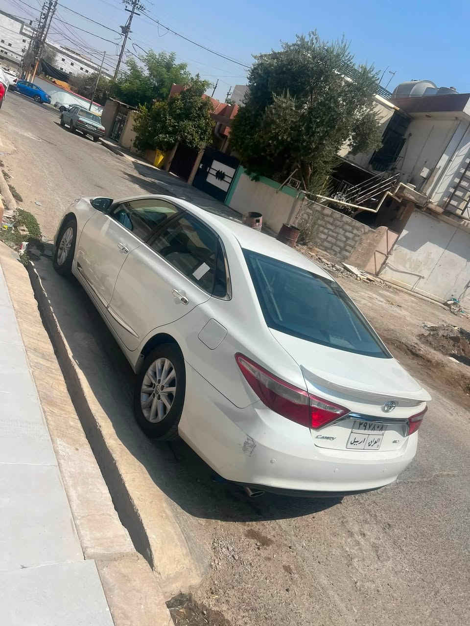 Toyota camry 2016 خليجي صدفي اللون فوول بس مو بصمه ماشيه 130 الف بيها فقط جامرلغ السكن صبغ مكان السياره كركوك للاستفسار 
واتساب ***********
