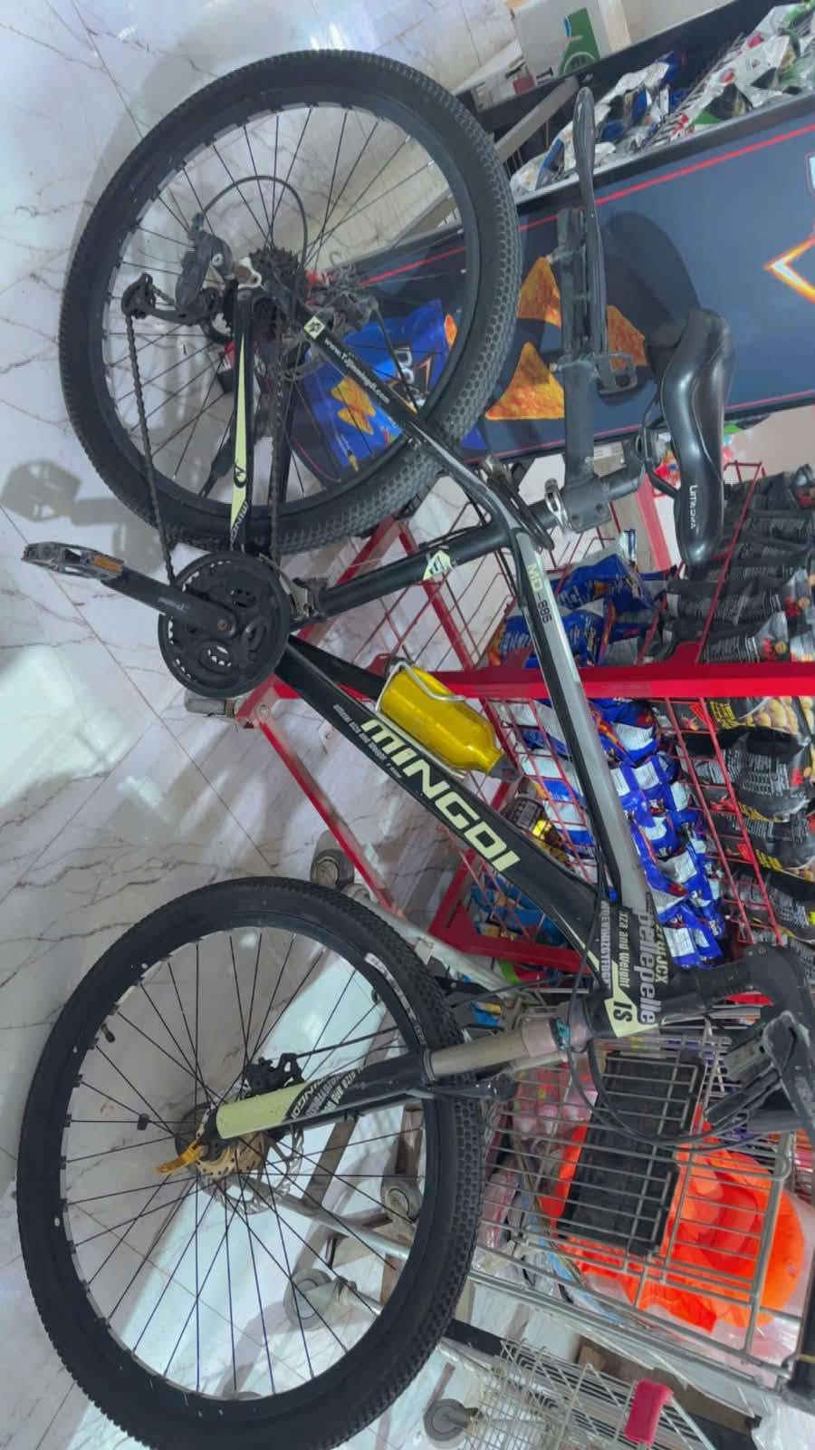 السلام عليكم ورحمه الله وبركاته بايسكل للبيع السعر 220وبي مجال للعنوان موصل أتصل على الرقم التالي ***********
