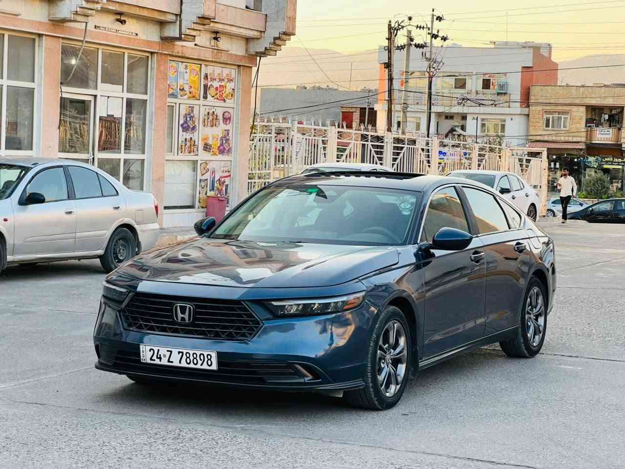 البيع
هوندا أكورد موديل 2023 فول مواصفات

كبس بجم بدون ایربایك شرکە وسلیمە
* محرك 4 سلندر 
* فتحة سقف.
* شاشة لمس
* كاميرا خلفية.
* تشغيل بصمة 
* تشغيل زر.
* دخول ذكي.
* مقاعد كهربائية.
* تدفئة وتهوية للمقاعد.
* ذاكرة لمقعد السائق.
* مثبت سرعة راداري.
* نظام المحافظة على المسار.
* تحذير النقطة العمياء.
* حساسات خلفية. 
* نظام صوت Bose.
* جنوط رياضية ألمنيوم.
* تحكم بالمقود.
* بلوتوث.
* مكيف أوتوماتيك ثنائي التحكم.
میكنه ومحرك 15 تیربو بنزین
قطعتین بولیند وجملغ خلفی 
بدون بجم و دواخلی وایربایك كلهم سلیمه
الممشى: 40 میل
رقم ومکان. دهوك
153 قلیل بها معاملە
فقط اجاوب عبر اتصال واتساب 
ما اجاوب رسایل
***********
