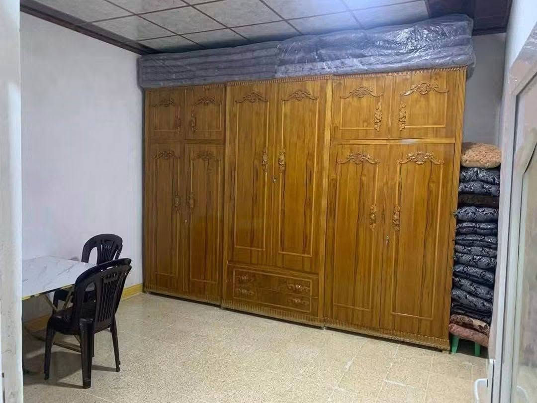 بيت للبيع الهرمات الثانيه يم شركه الكهرباءالسعر 51 مليون
المساحه 200العمق 25واجها 8 غرفتين بيت حديث 
فول خدمات ماي كهرباء عل تبليط 
الاستفسار ***********
***********
بي واتساب
