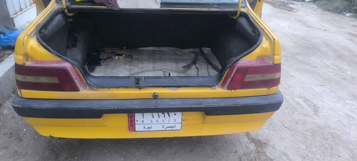 بيجو 405 • رقم بصره • عليه غرامات