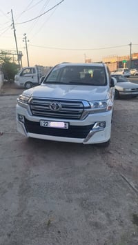 لاند كروز 2018 V8 ثمانيه سلندر  بريم أصل  كلين تايتل  GXR  رقم أربيل ا...
