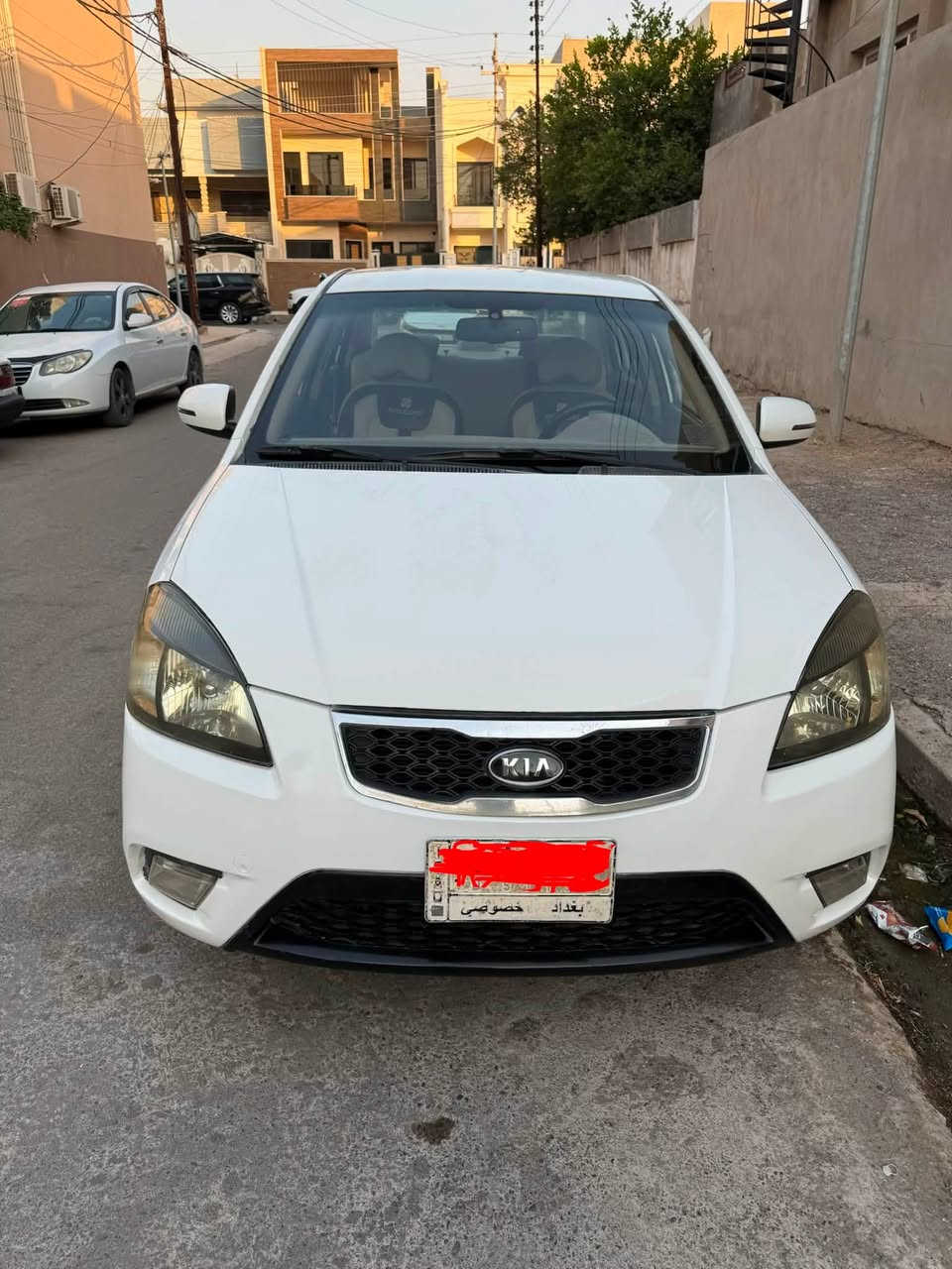 ريو 2012 رقم بغداد مشروع وطني محرك كير شرط حجم 1400 تدفئة تبريد تحكمات ستيرن اشاير بالمري شاشة مع شاشة خلفية بيها قطعتين صبغ موجودة بالسونار سعر $83 للاستفسار الجانب الايسر ***********
