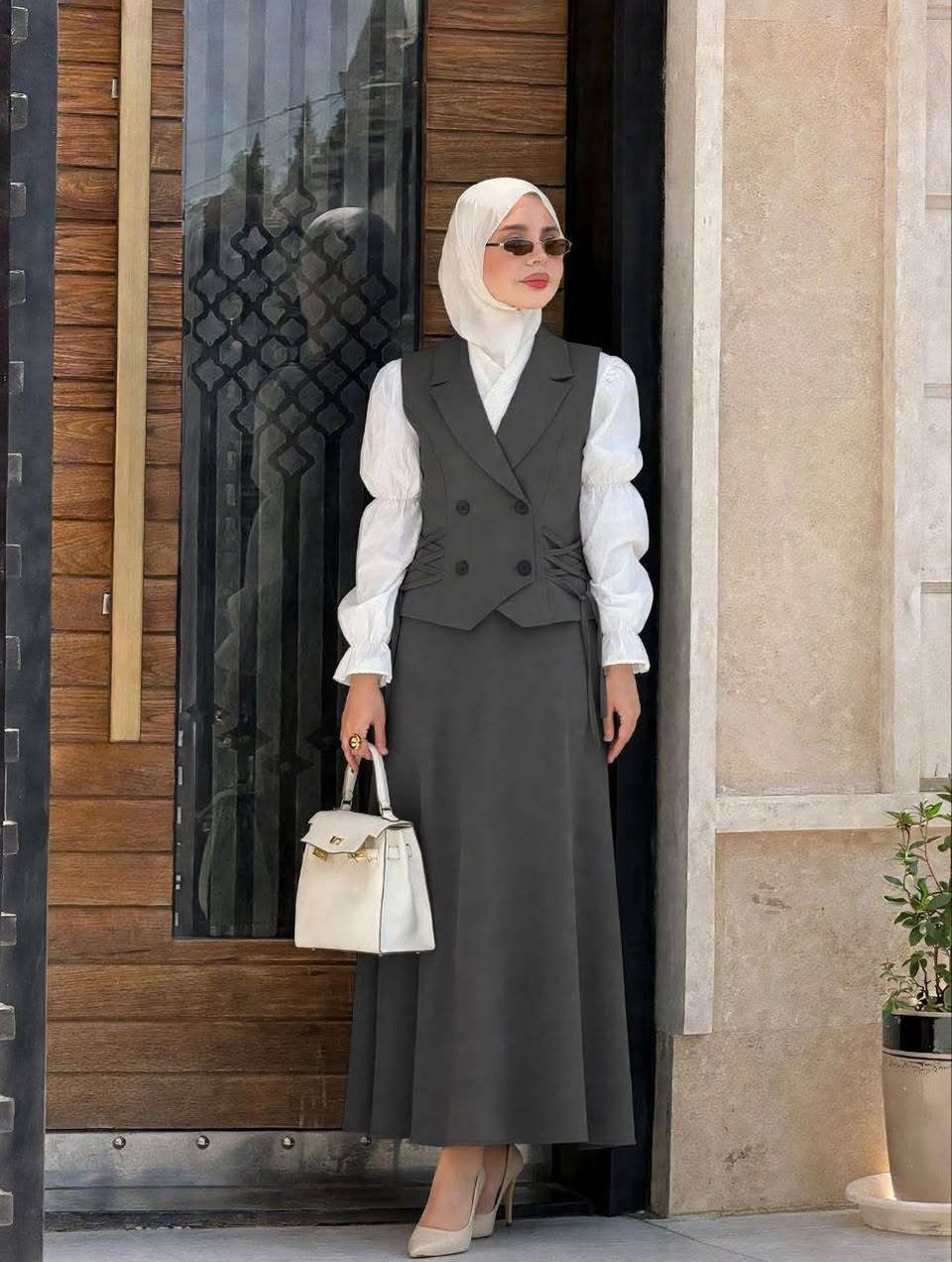 ✨ طقم نسائي قطعتين مبطن ✨
🤎 ليك مبطن + تنوره
🌷 خامة راقية وتفصيل أنيق
  متوفر ب5 الوان 
📏 القياسات: 38 | 40 | 42 | 44 | 46 | 48
💰 السعر: 30 ألف فقط
🚚 توصيل لجميع المحافظات
📩 للحجز والاستفسار مراسلة الصفحة أو واتساب: ***********
متوفر جملة او مفرد
قناه الجملة https://t.me/Sentence1278

