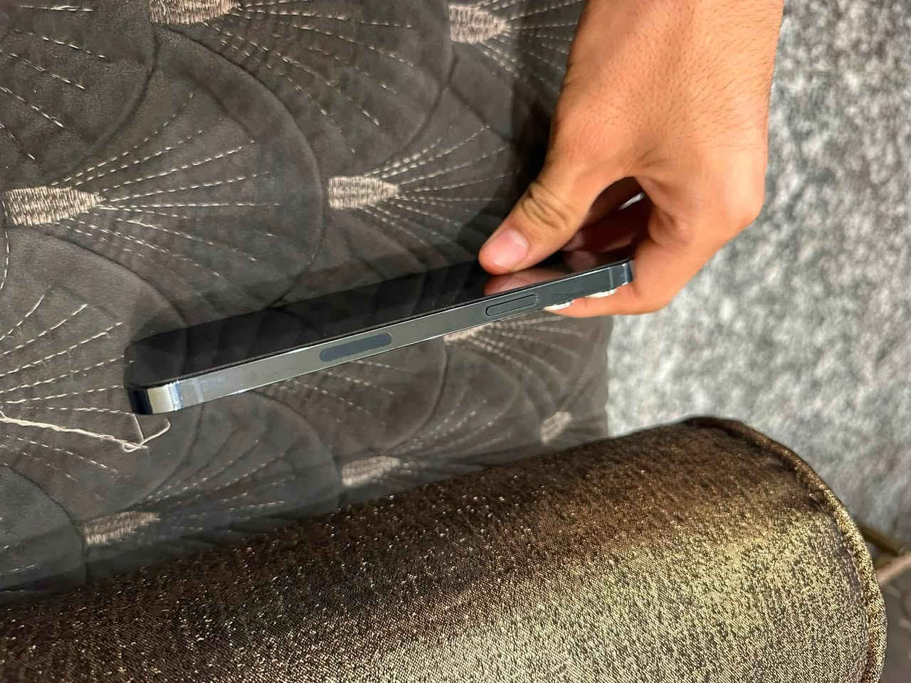 جهاز ١٢ برو ماكس للبيع ذاكره٢٥٦ جهاز امريكي جهاز زلغ مابيه جهاز جديددد ما مفتوح بطاربه فحص حاسبه تقره ٩٤ جديد كلش للبيع مستعجل عليه سعر ٤٥٠ بيع او مراوس  متواجد خاص ار واتساب *********** بي واتساب  بيع او مراوس  مكان بغداد
