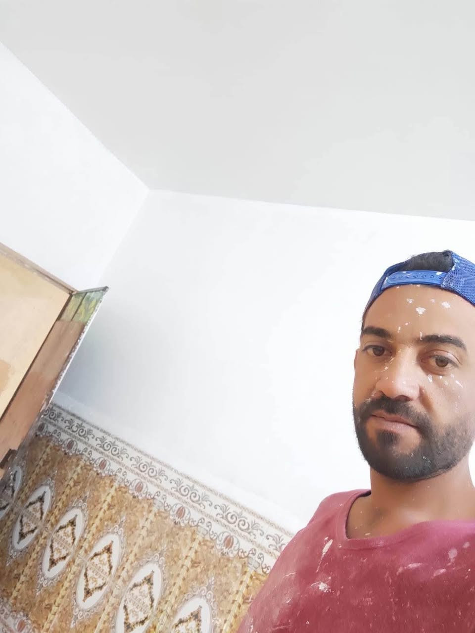 كادر 🏠صباغ  عام و ترميم بيوت  ومعالجة رطوبه وكافة انواع صبغ *********** تواصل 📱بٱدارة  علي صباغ
