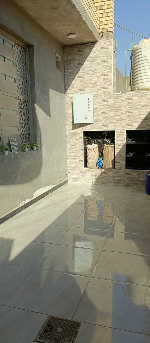 مكلف بالنشر
بيت بداية الزراعي وقريب على التبليط للبيع ركن طابقين كونكريت المساحة ١٥٠ م خنيطلة حي الزهراء  ٤ غرف الطابق الاول أستقبال وصالة كبيرة و غرفتين صحيات خارجية وداخلية ومنور  والطابق الثاني غرفتين صاله كبيرة جدا مجمع صحيات بناء جديد العام السطح كله اشتايكر طابق الاول والثاني نهاية الكراج عن المولده فرعين كله طابوك  هاي التفاصيل واليريد تفاصيل اكثر يتصل عله صاحب البيت هذا الرقم ***********
