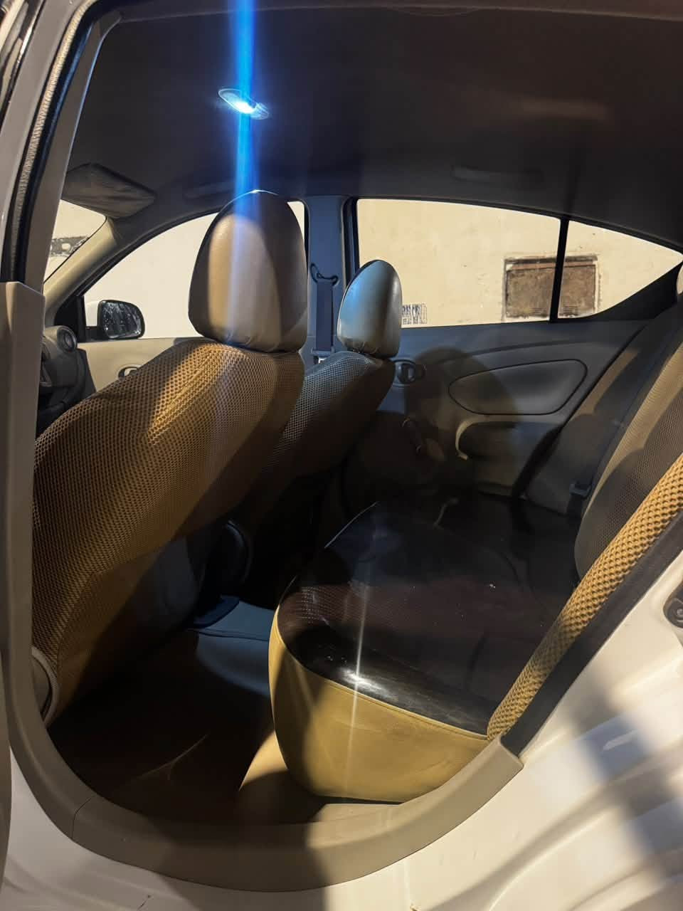 نيسان سني هندي 2022 
اريدها  ب 100 وبيها مجال  
بيها باب مبدل فقط و الباقي كفاله محرك و كير دواخل خير من الله تبريد ثلج 
السعر 100 وبيها مجال
مكاني البصرة الاصمعي الجديد 
***********
