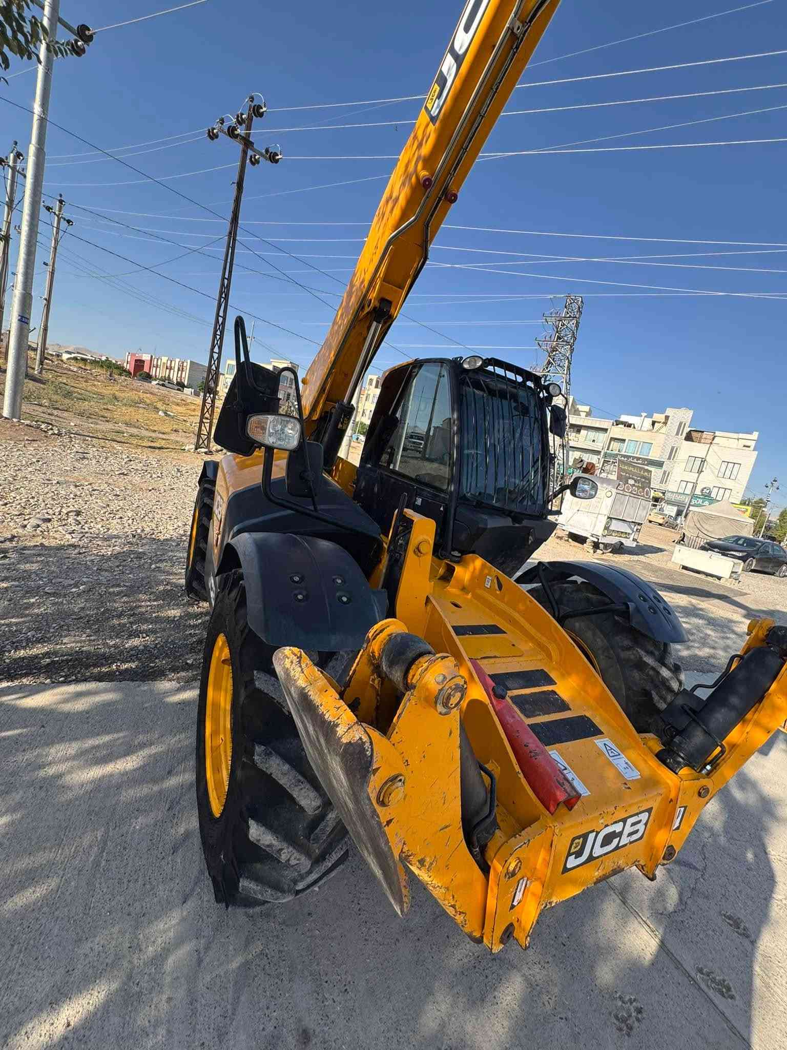 ✨🤲🏻﷽
به ناوي خواي گه وره و ميهره بان
JCB-2018-14m-540-140
مه كينه گه وره سؤپه ر جه ك سه نته ر 
ته بريت ئه نته ر كوله ر گيرومه كينه به شه رت
برخوي نه كراوه ته وه هه موو گياني به شه رت
گير مه كينه ئه كسل سلايت
٤تايه ي٢٤ره قه م كاتيه كاتيه كه ي ٢٠٢٥مانكي٥داخل بووه
١١مانگ ليره ئيشي كردوه 
بؤزانياري زياتر ***********
سليماني رابه رين

نص مكتوب في الصور:
- ***********