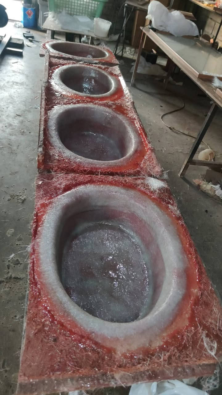 معمل الخیمه للفایبر کلاس یرحب بکم 😍😍
تصنیع قوالب واحواض وکودات فایبر کلاس کافه الانواع والمودیلات قالب الکوریان والزاویە والعدل وقوالب سوگیە 
احواض کافه المودیلات 
الشغل درجە اولی والمواد ترکیە کلها مواد قالب 
ثقه ومصداقیه فالموعد والمشتغلین یمیی یعرفوني 
الخاص مفتوح او واتساب عالرقم ***********
