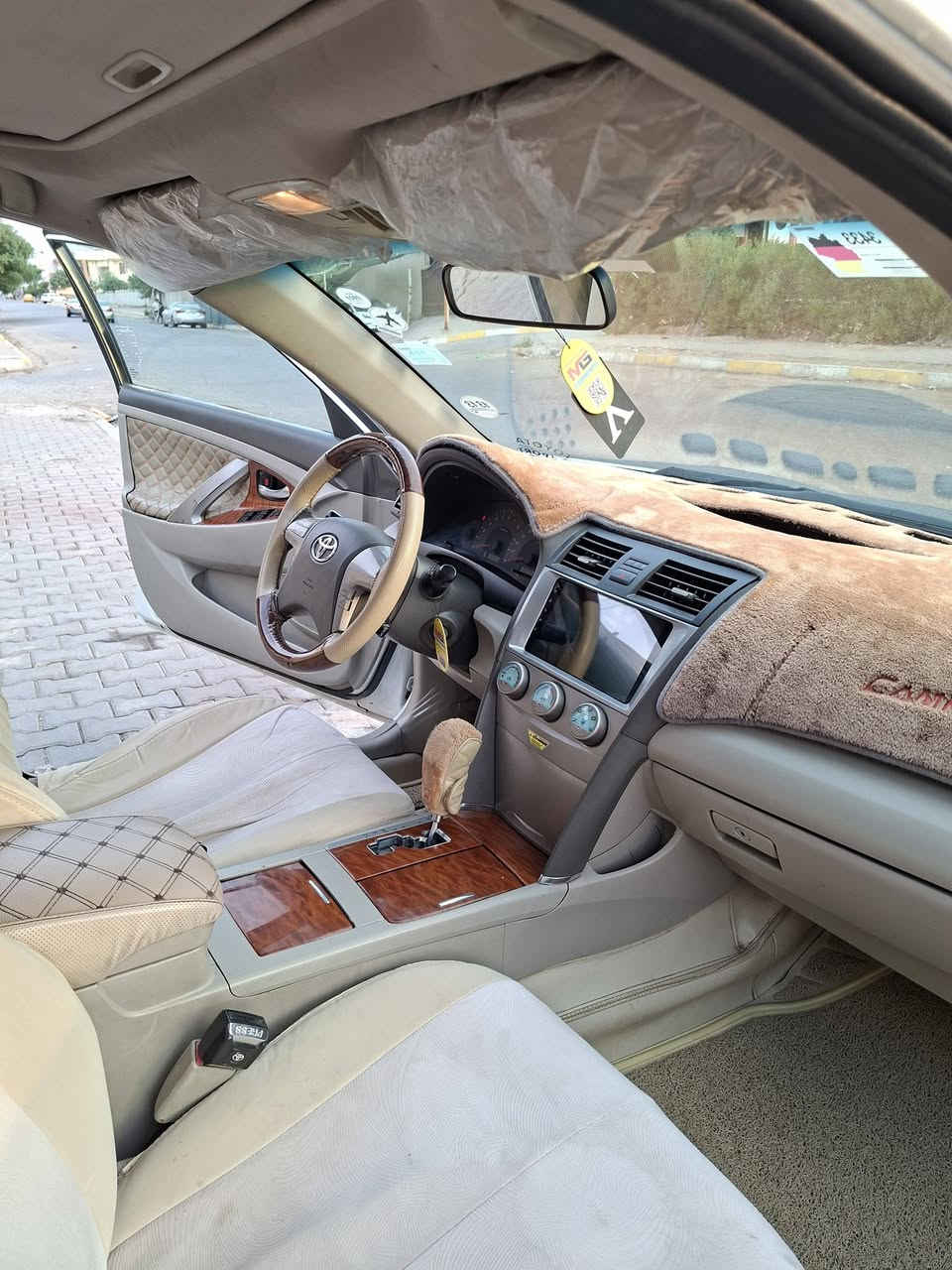 كامري GLX • ٢٠١٠ • بدون صبغ
