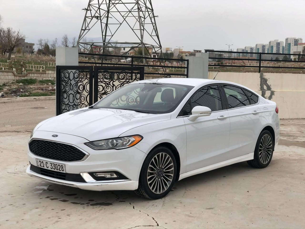 Ford Fusion 2018 SE (2.5) 

مەکینە مەرغوب (2.5)
زۆر جوان و تایبەتە تەنها (105) هەزار ڕۆشتووە
پارچەیەک و پەڵەیەک بۆیاخی هەیە بێ ئێرباگ  ڕەسمی دەعمی ئەمریکام داناوە لە ئەمریکا بۆیاخی نییە 
سەیارەکە ڕاداری ئاوێنە و ناو ڕەشە گێچ ئەلکترۆنی و گێڕماوسە
بە ناوی خۆمەوەیە و سەنەوی و ژینگە و ڕێگاوبانی تا 2029 تازەیە
گێڕ و مەکینە و تەبرید مەزبووتە  
بۆ زانینی نرخ پەیوەندی بکەن یان مەسج بنێرن 

لە سلێمانیە 
(***********-***********)
