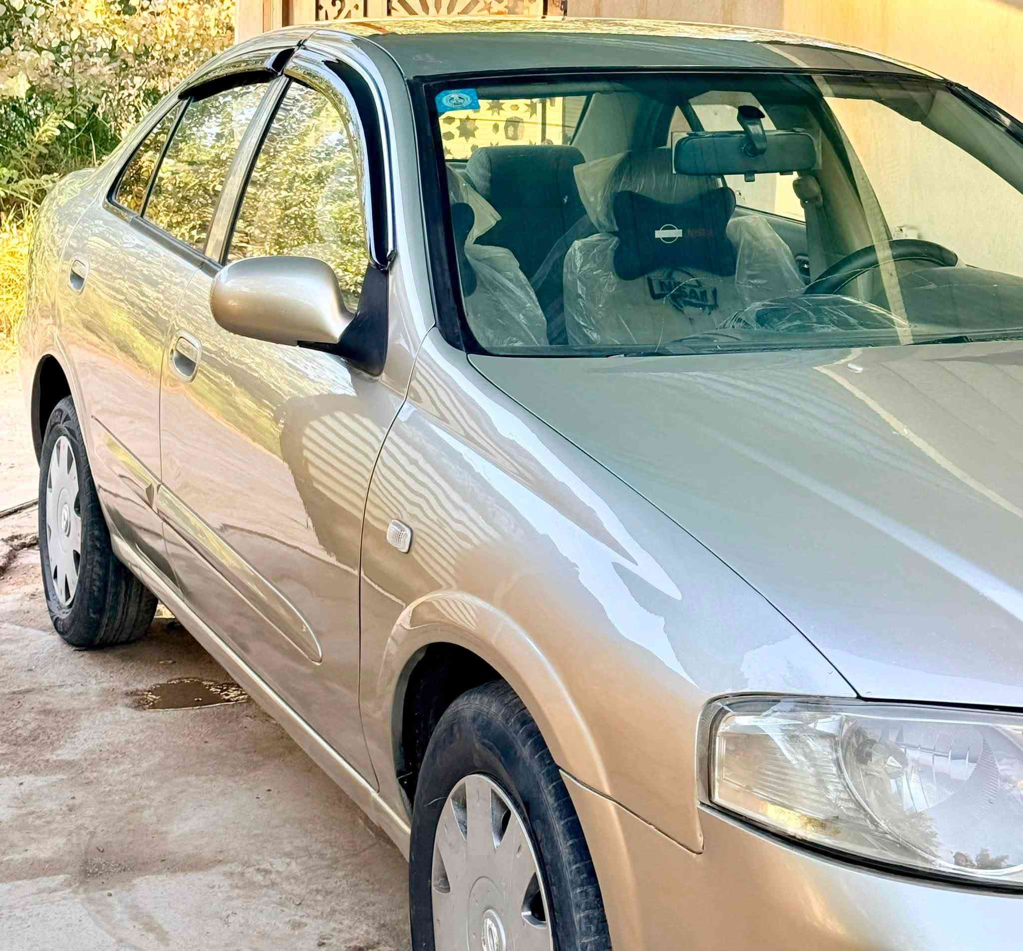 السلام عليكم للبيع نيسان صني كوري موديل 2007رقم بغداد وبسمي ومجددة سنوية وهزة جاهزة وكاملة من كلشي مصبوغة للجمالية اثرجراد بيهة ضربة الباب والدوسة خفيفة جهة سايق مكانهة بغداد الدورة كير أوتو سعر 69مجال بسيط. 
***********
