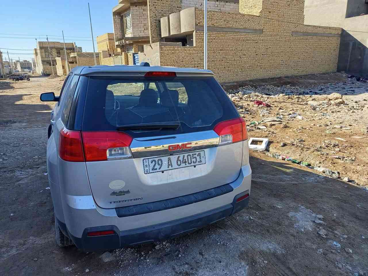 جي ام سي تيران 2015 للبيع حادثها كما موضح بالسونار وارد جاهزة من ناحية الكهربائيات مكينة تنقيص وتبخير حدادية 50 % كير جديد سعرها 95 وبيها مجال الاتصال على الرقم ***********
