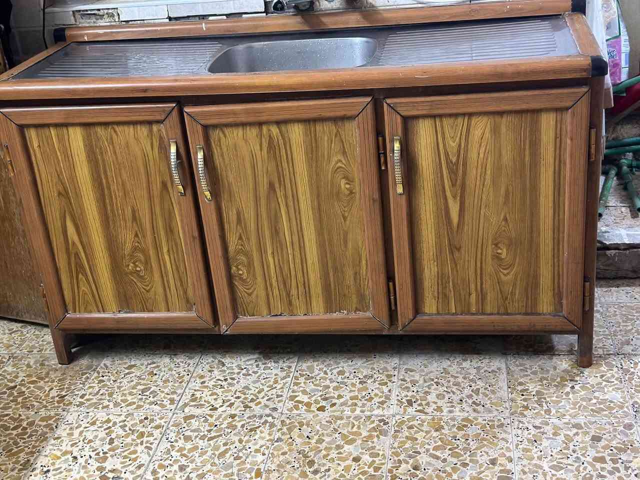 كاونتر ٢.٥م • سنك ١.٥م • نظيف