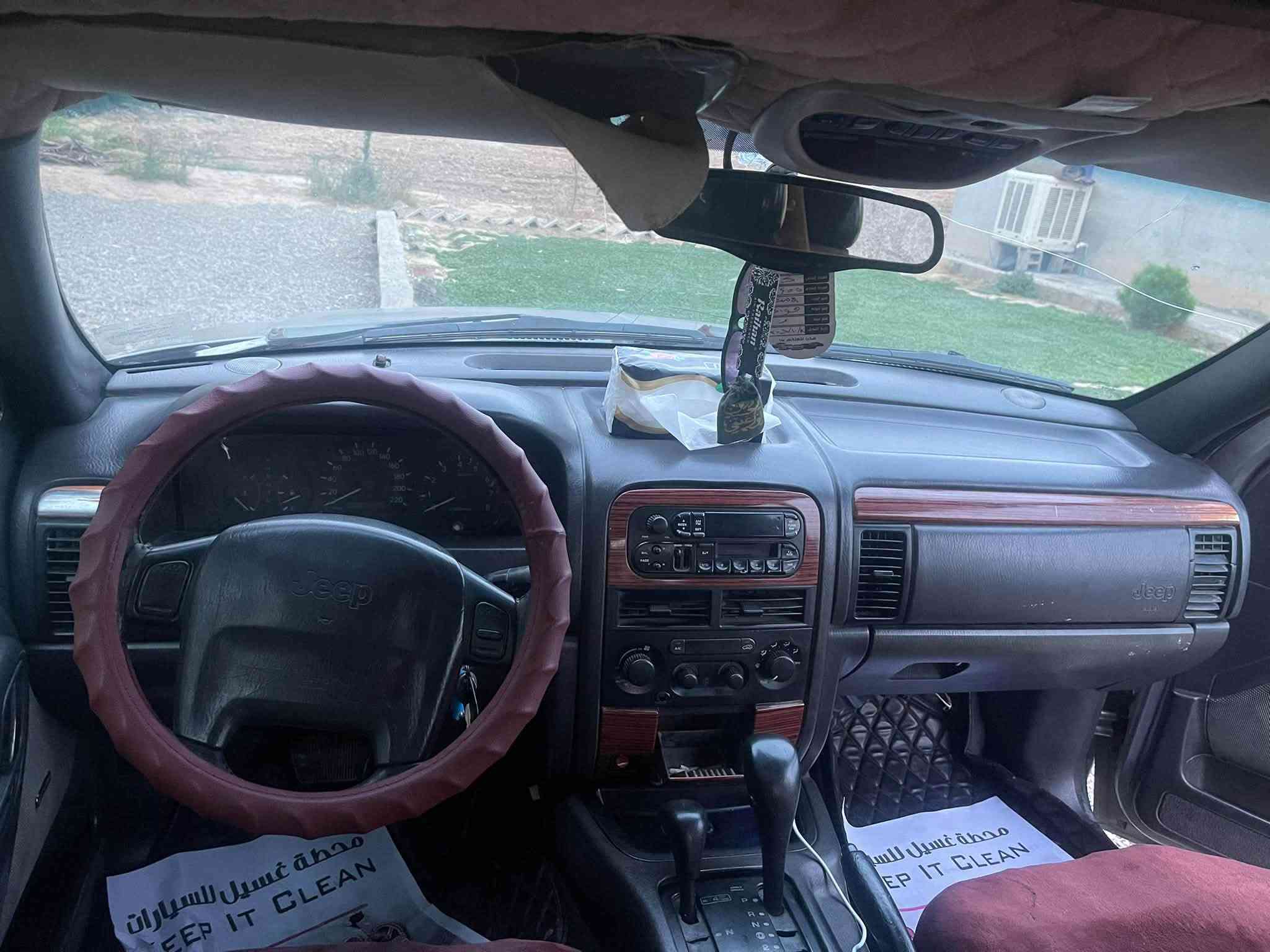 جراند شيروكي • ١٩٩٩ • محرك بطه