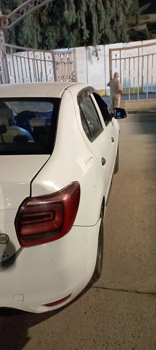 بيع مستعجل رينو سمبل موديل 19 كير ومكينة مكفولة تبريد ثلج ومايبوخ ابد رقم انكليزي تحويل ثاني يوم مكاني بغداد السعر 65$ 
***********

