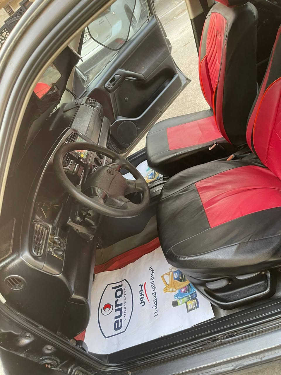 فنتو موديل93 مكينه2000 اوتو مكفولات رقم بغداد انكليزي باسمي هزه وسنويه جدد سياره نضيفه جاهزه من كلشي داخلهه بلادي شاشه وسستم سياره بدوون حاادث ولا تبديل ولا خياس السعر45 وبيه مجال لشراي مكاني بغداد حي جهاد***********
