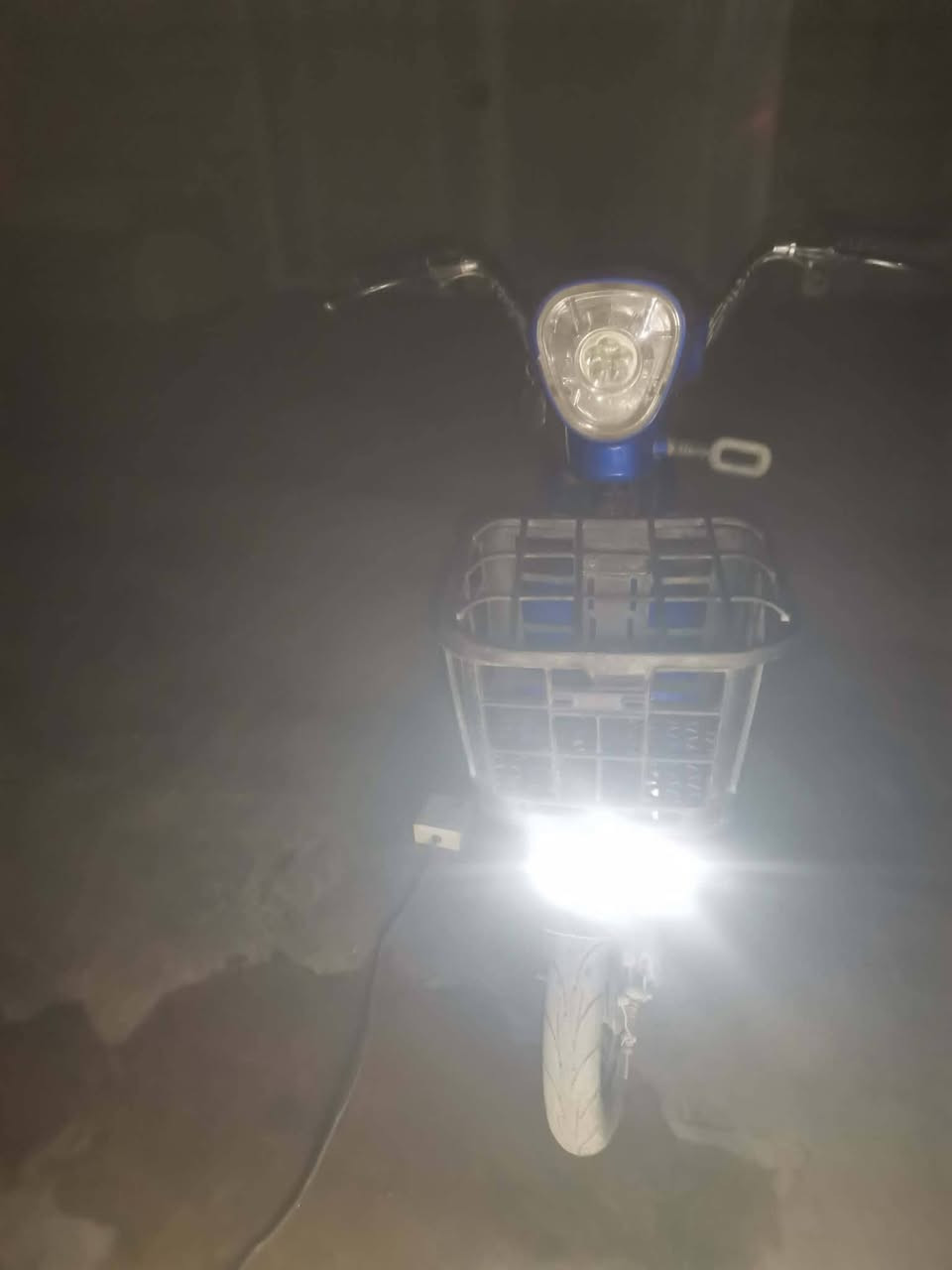 سلام عليكم 
للبيع: دراجة شحن كهربائية Super M 🚲⚡
النوع : Super M (Super E-Bike)  

الدراجة بوضعها العام وشغالة على الفحص ..
📍 المكان: [ديالى/الخالص]
💰 السعر: [ 300 وبيه مجال ] 
📞 للتواصل والاستفسار: [ ***********]  .
