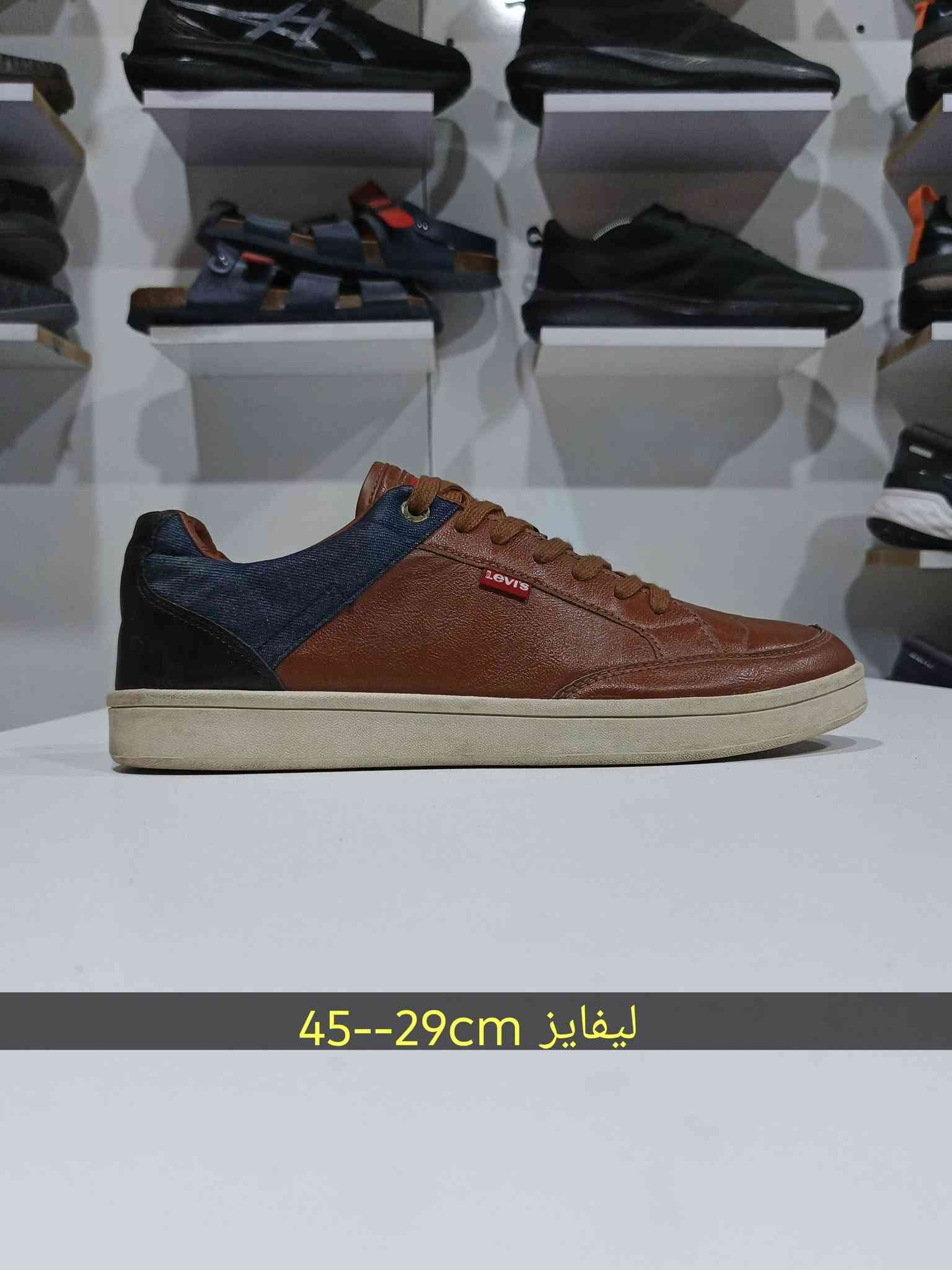 ▪️قطع اصليه  ماركات عالميه 
▪️قياسات داخل الصور 

☎ واتساب ***********☎
🚗 توصيل كافة محافظات العراق 🚗

نص مكتوب في الصور:
- لنج 28cm--44
- 44.5--28.5cm SAS منشأ امريكا
- سكجر 26cm--42
- نيو بالنس --29cm-- 45
- سكجر اير كولد 26cm--41
- ليفايز 29cm--45
- 43.5--28cm اديداس
- 43--27cm ERDEM منشأ البرتغال
- 42.5--27cm ادیداس